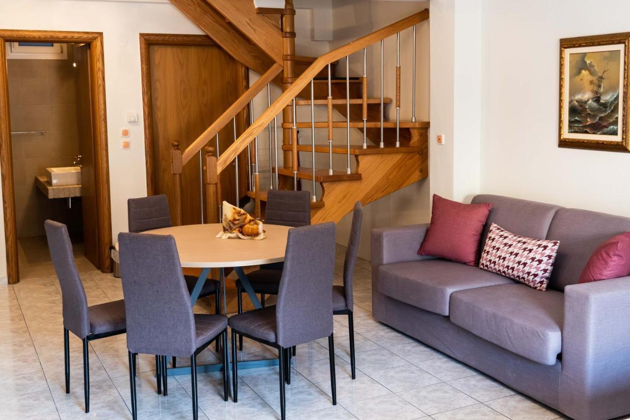 Venetia Luxury Villa Nea Iraklitsa エクステリア 写真