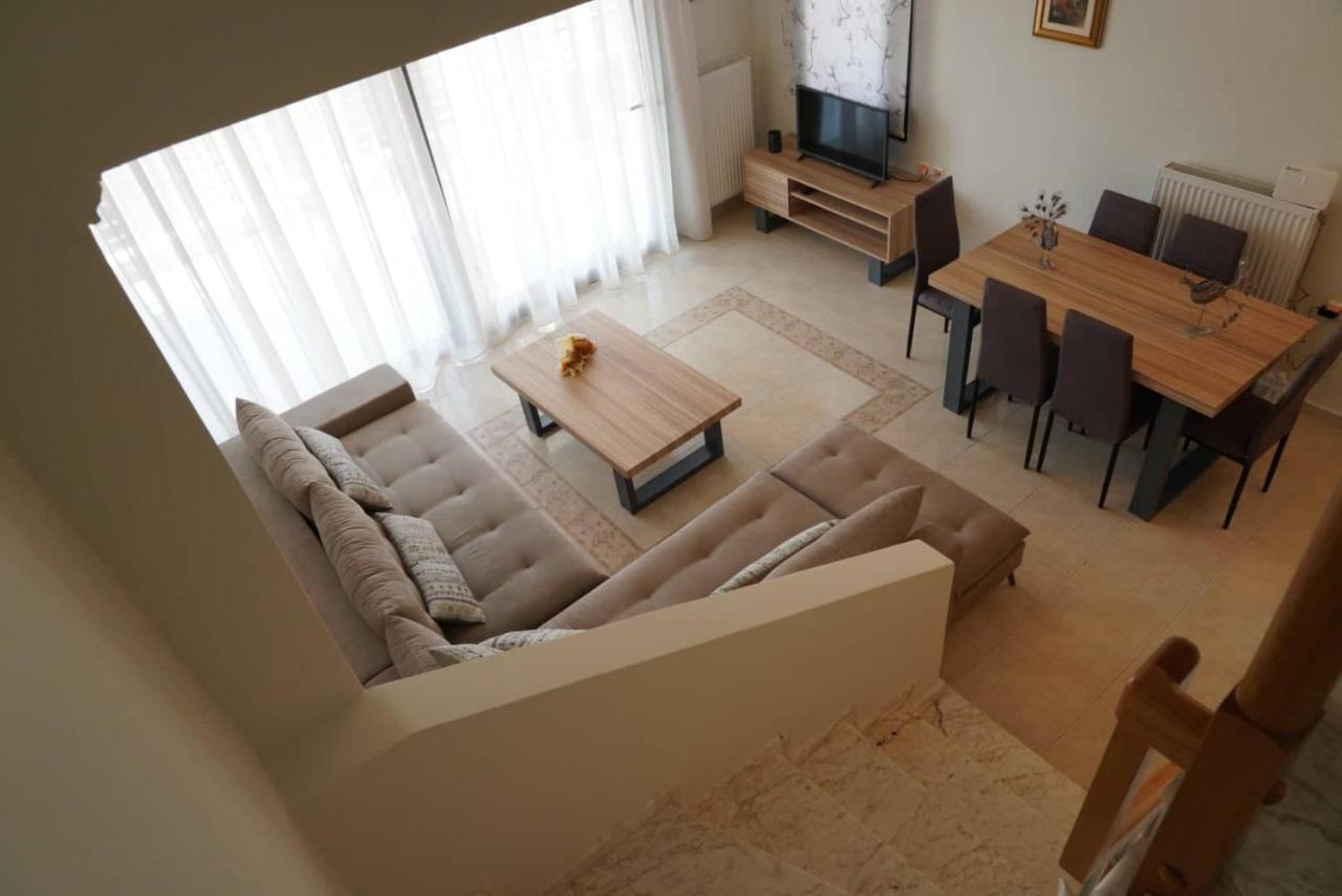 Venetia Luxury Villa Nea Iraklitsa エクステリア 写真